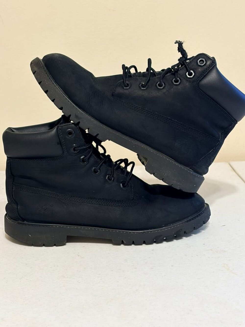 Boys' Timberland Classic 6" Boots Black Nubuck Leather A76122 Size 6 Womens 7.5